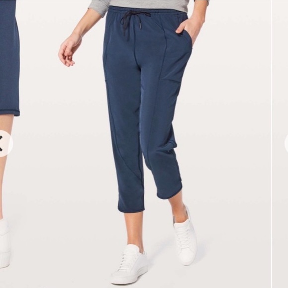 Lululemon Final Play Crop 23" Black
Pants Women's Size 6 - Picture 1 of 16